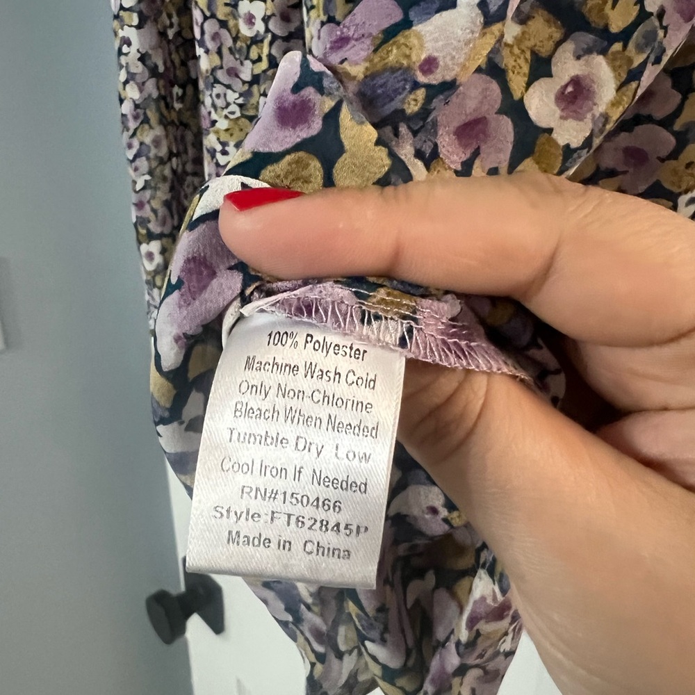 Monday Fun Split Neck Floral Flutter Sleeve Top - Lavender and Blues - Picture 8 of 8